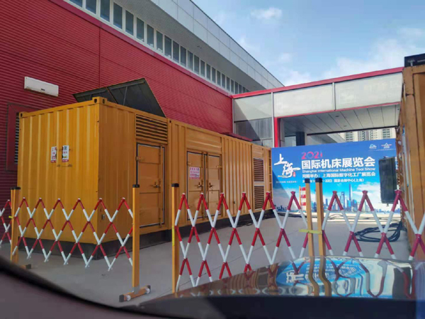 科尔沁右翼中发电车出租-发电机无电压或电压太低怎么办？